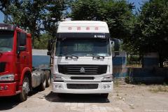 中國重汽 HOWO重卡 375馬力 6X2 牽引車(至尊版 HW76)(電控EGR)(ZZ4257N25C7C)