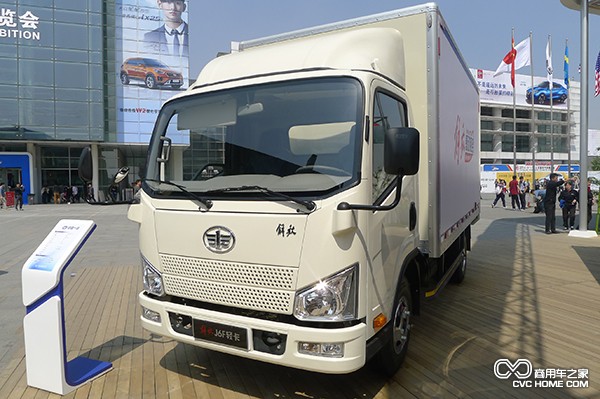 2014年1-7月，貨車同比去年銷量銳減10.52萬輛，下滑最嚴重的是輕卡 解放J6F輕卡