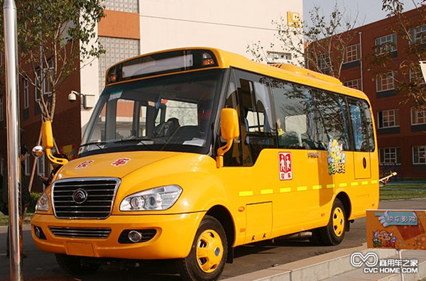 校車銷量加速反彈 年內或將達3萬輛？